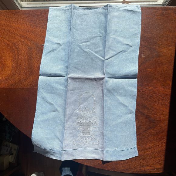 LOT of 3 Vintage Organza Linen Pale Blue Tea Towel & Tablecloth - Picture 4 of 10